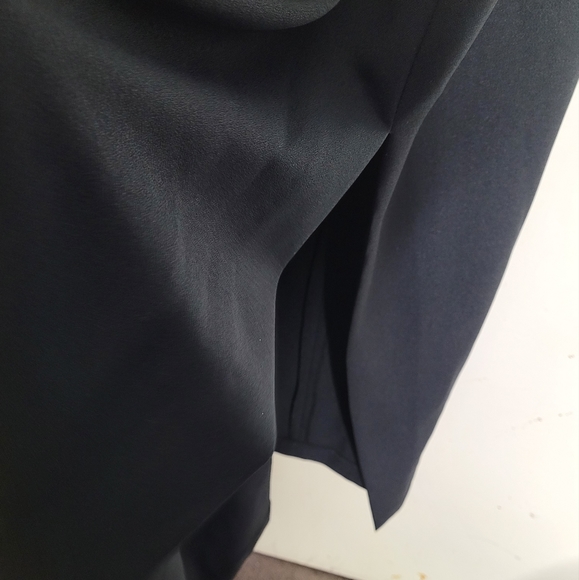 Crimson by Lawrence Kurtz 2pc gown - Picture 5 of 7